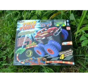 Автомобильный трек Trix Trux канатный трек с 2 машинками детский трек со светом детские гоночные треки Автомобильный трек Trix Trux канатный трек с 2 машинками детский трек со светом детские гоночные треки